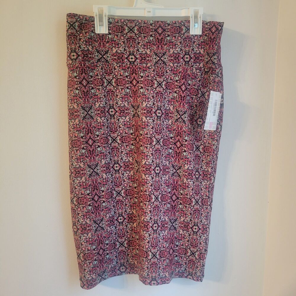 LulaRoe Cassie Size M Pencil Skirt Stretch Knee Length Mulit Color NWT